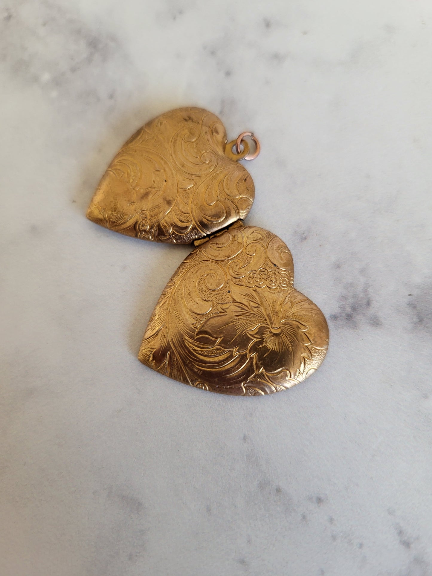 Vintage Gold Toned Etched Heart Locket