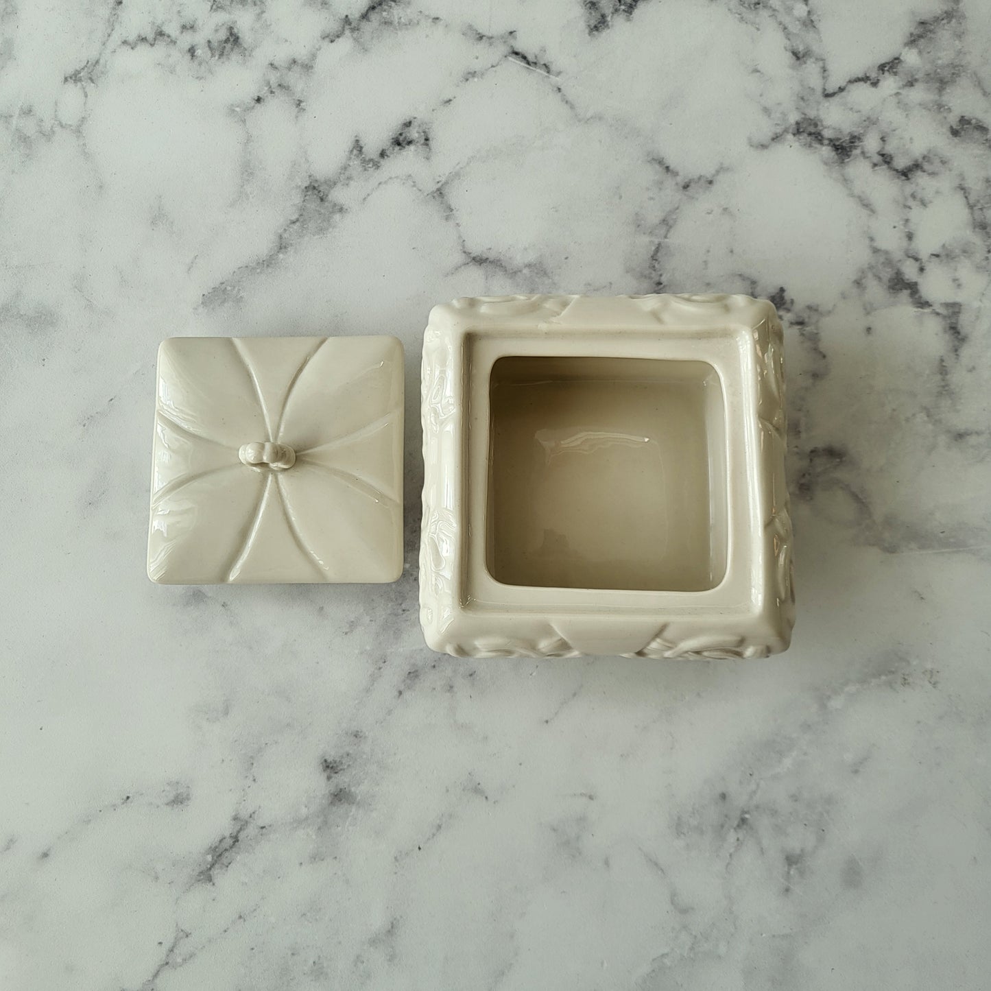 Shabby Chic Fine Parian Porcelain Trinket Box