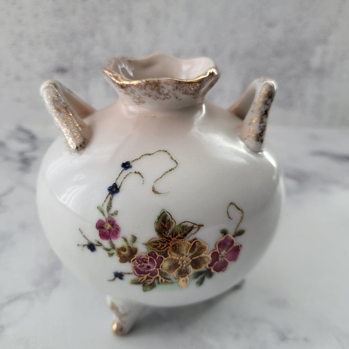 1940s Shabby Chic Porcelain Lipper Mann Floral Vase