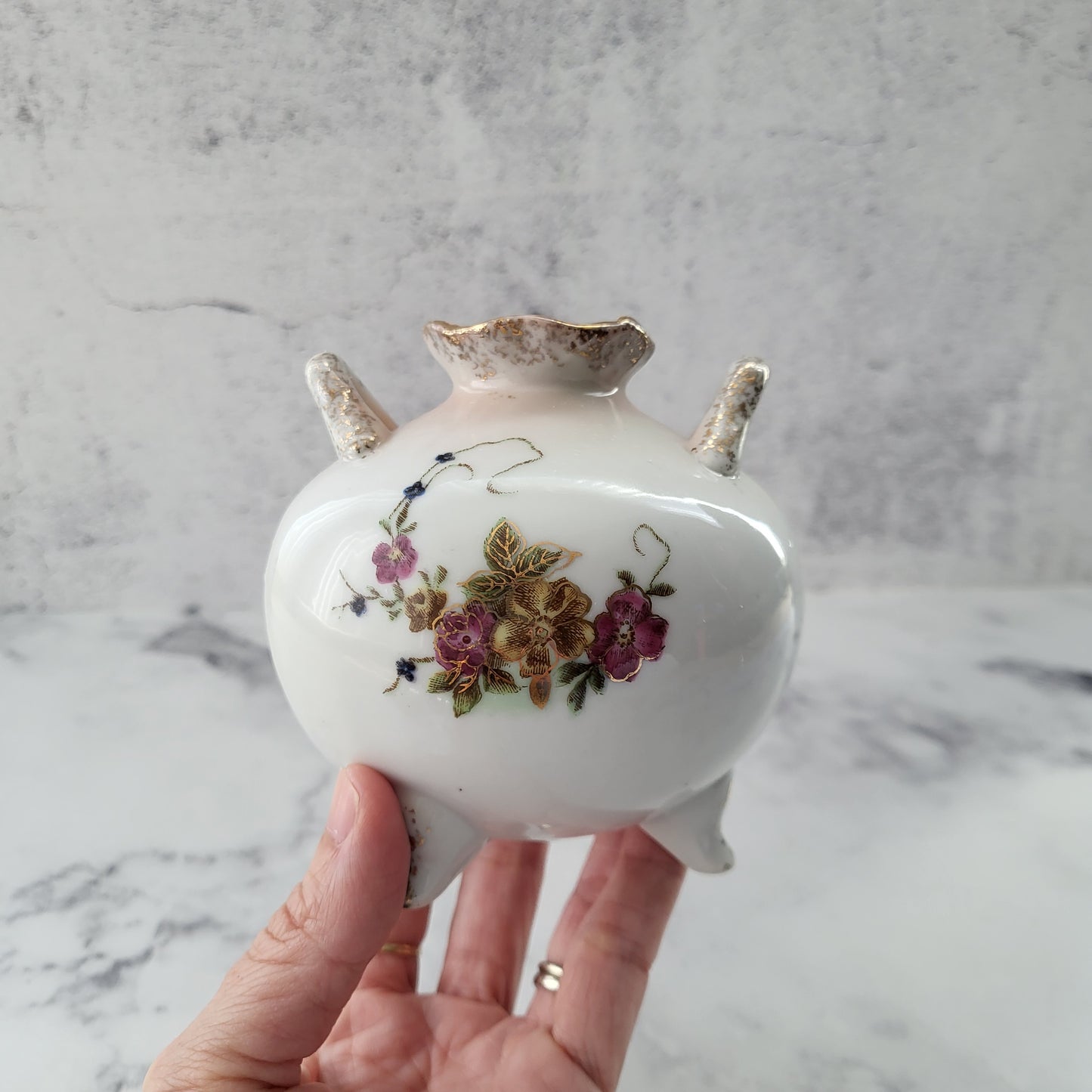 1940s Shabby Chic Porcelain Lipper Mann Floral Vase