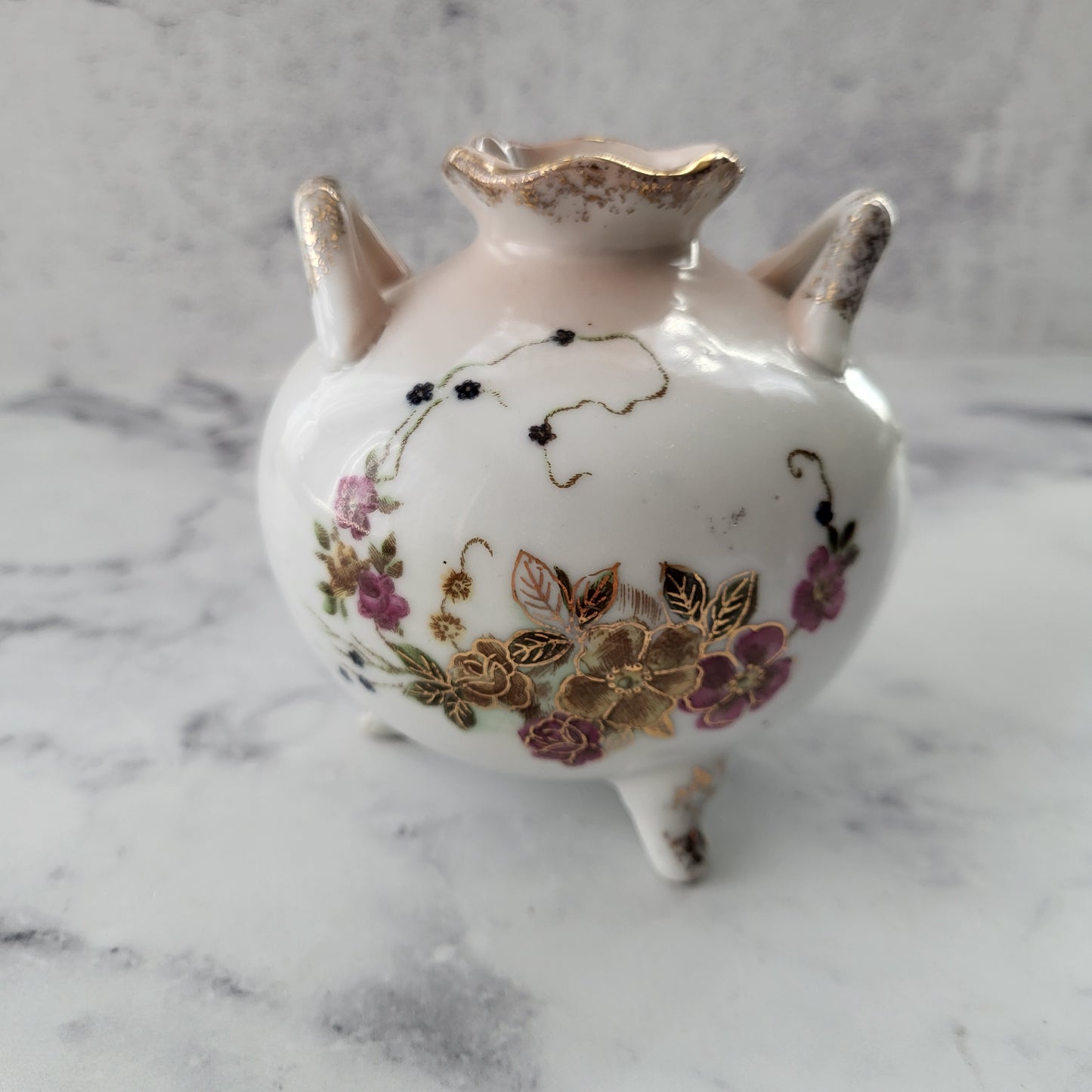 1940s Shabby Chic Porcelain Lipper Mann Floral Vase