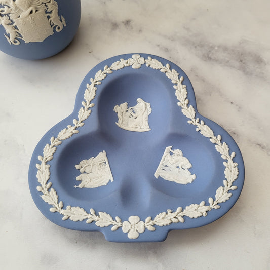 Vintage Wedgwood Blue Jasperware Clover Dish