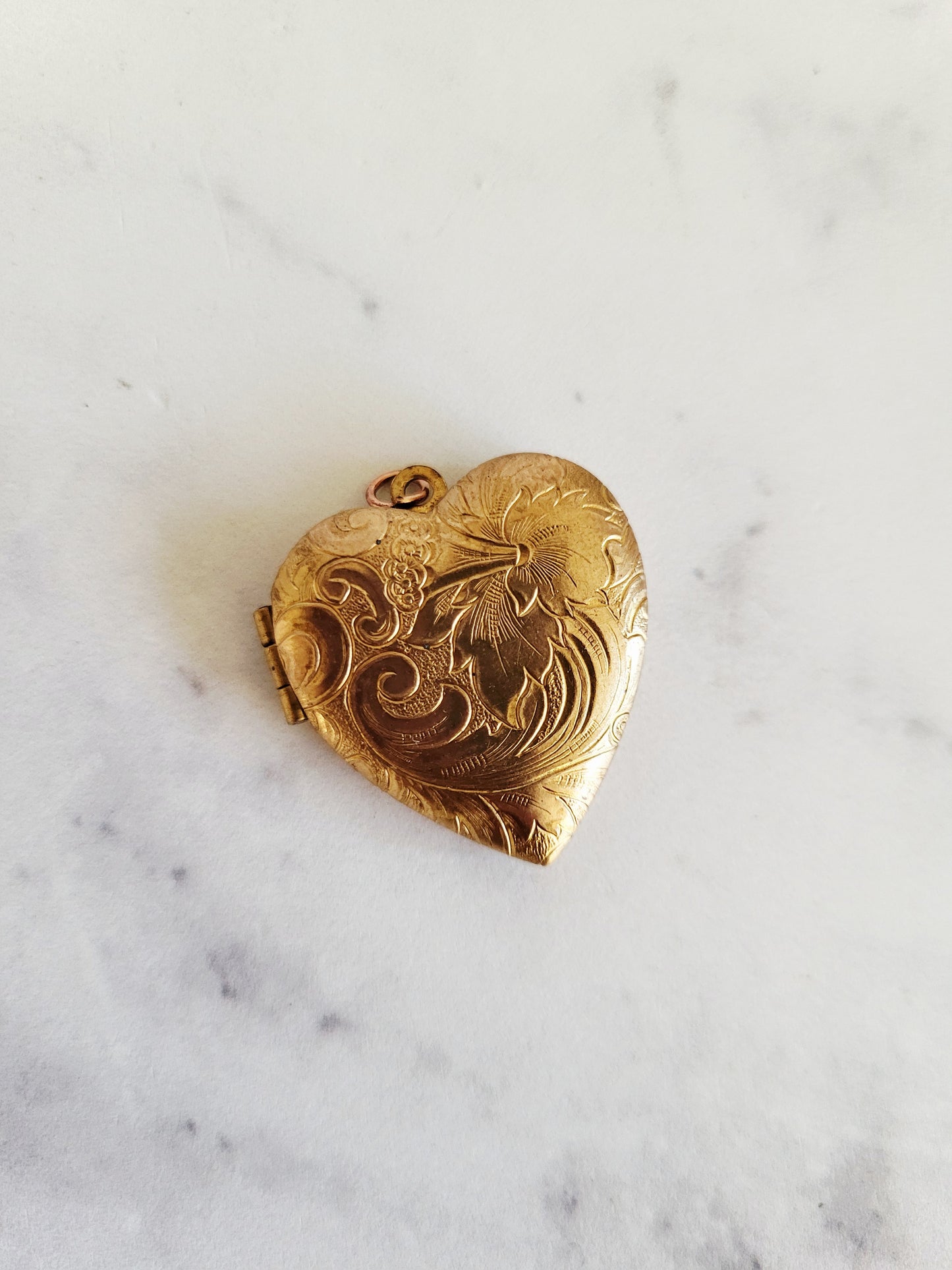 Vintage Gold Toned Etched Heart Locket