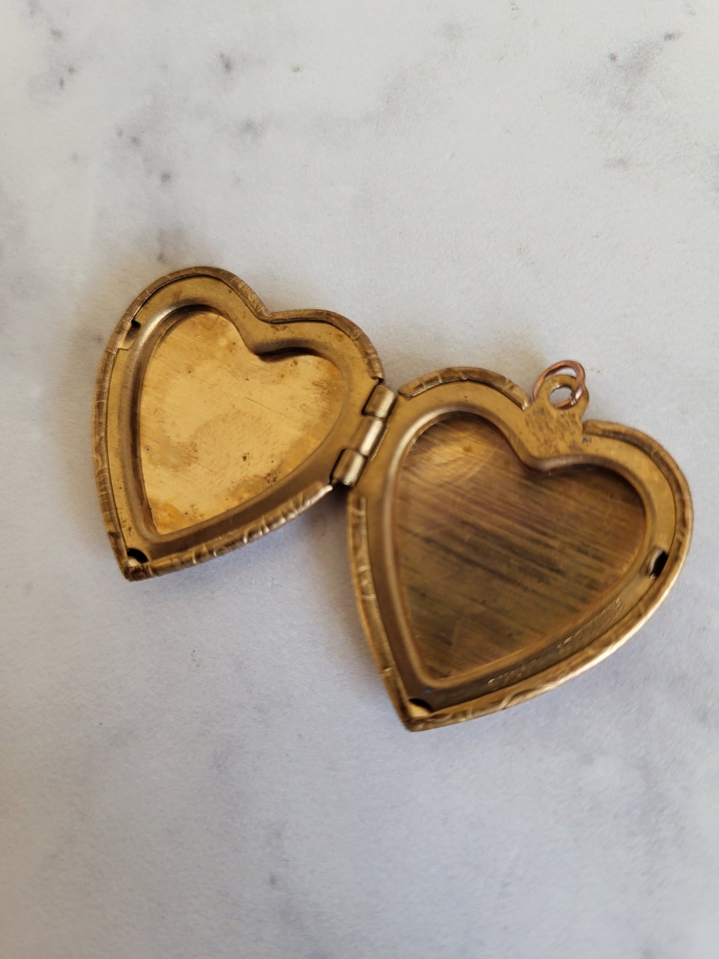 Vintage Gold Toned Etched Heart Locket