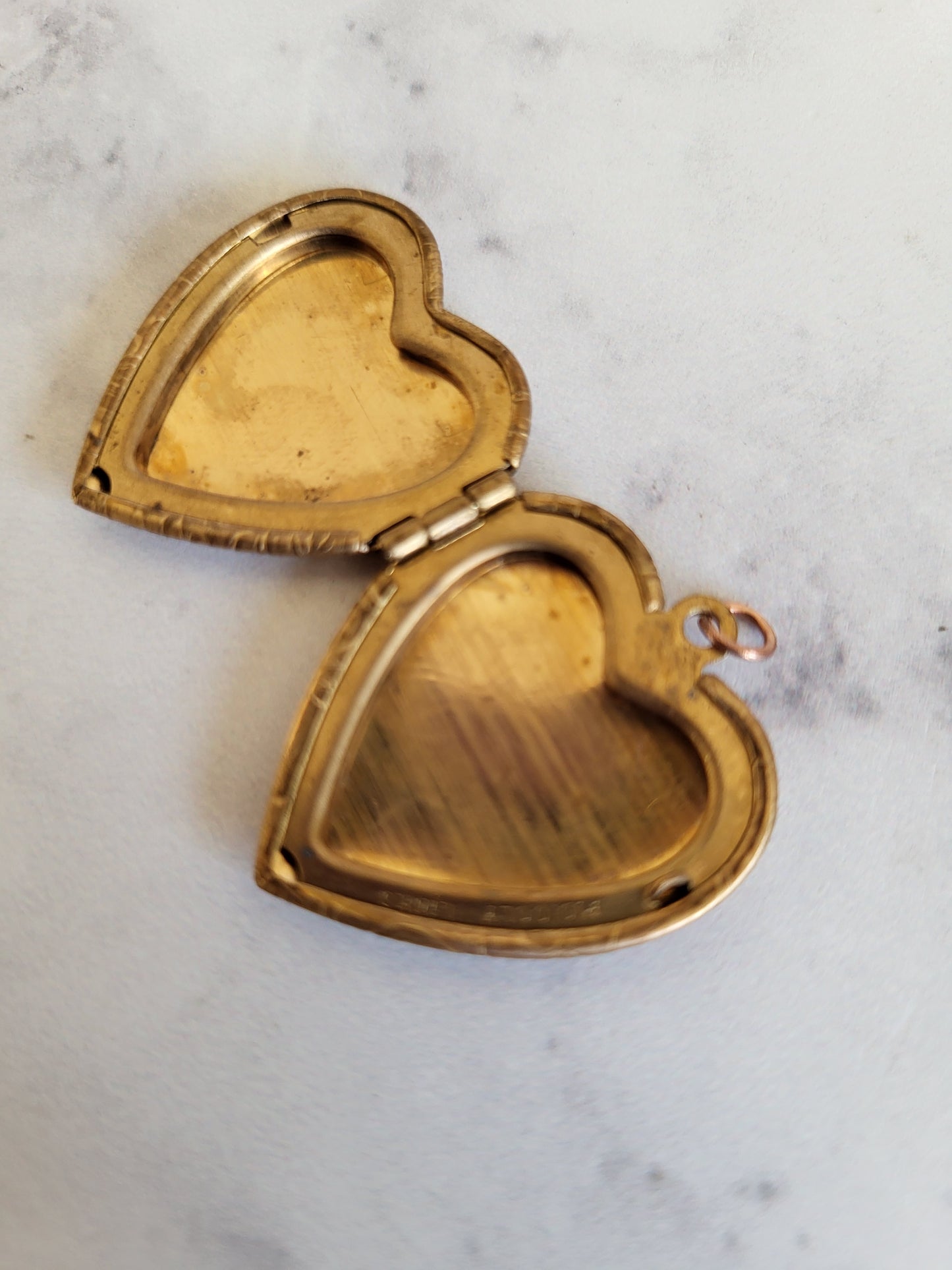 Vintage Gold Toned Etched Heart Locket