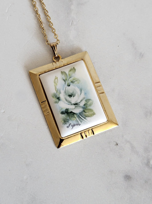 Vintage Floral Porcelain Style Pendant with 18" Chain
