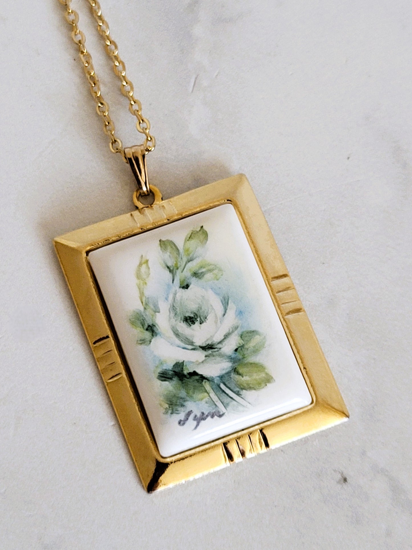 Vintage Floral Porcelain Style Pendant with 18" Chain