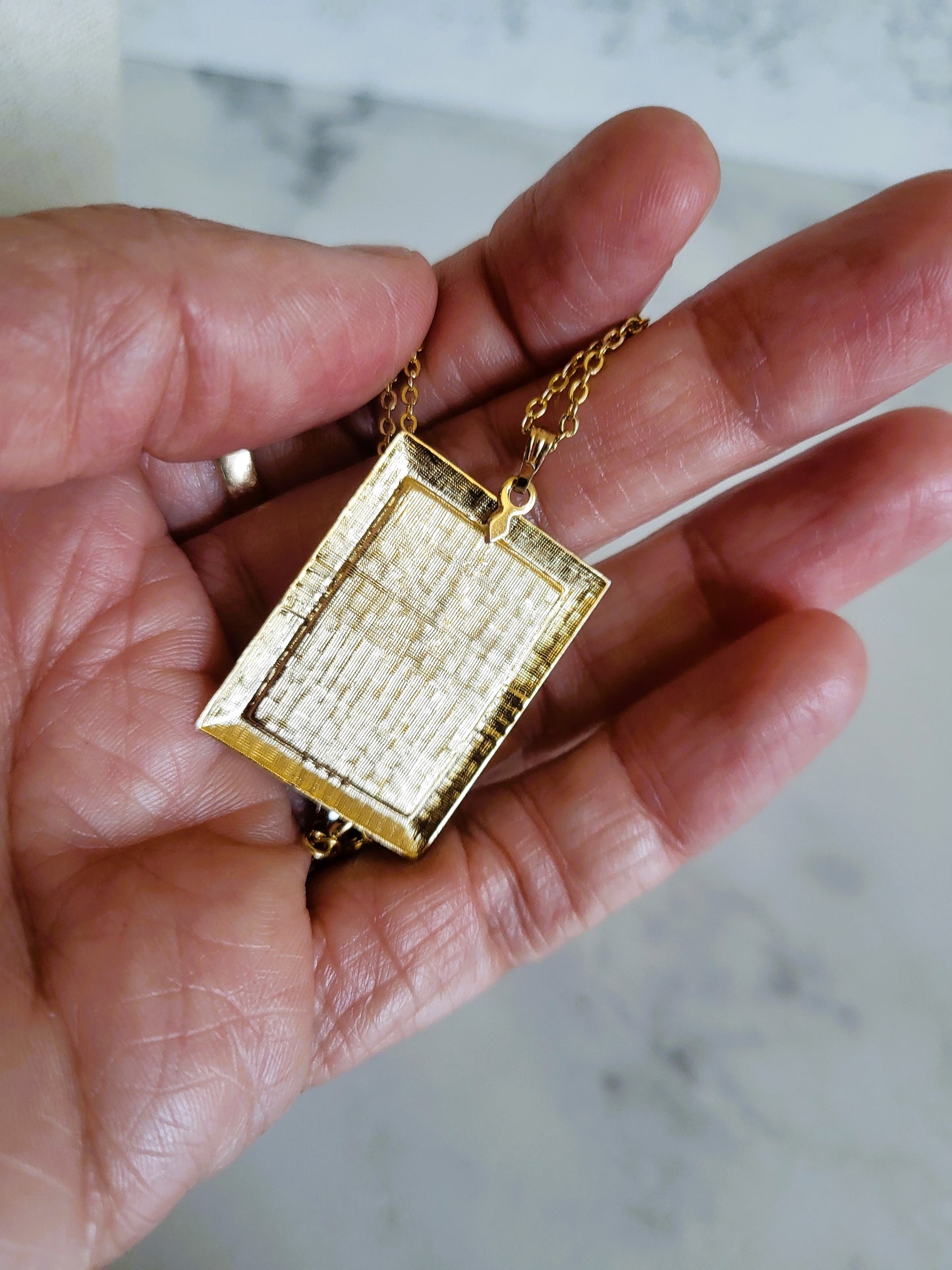 Vintage Floral Porcelain Style Pendant with 18" Chain