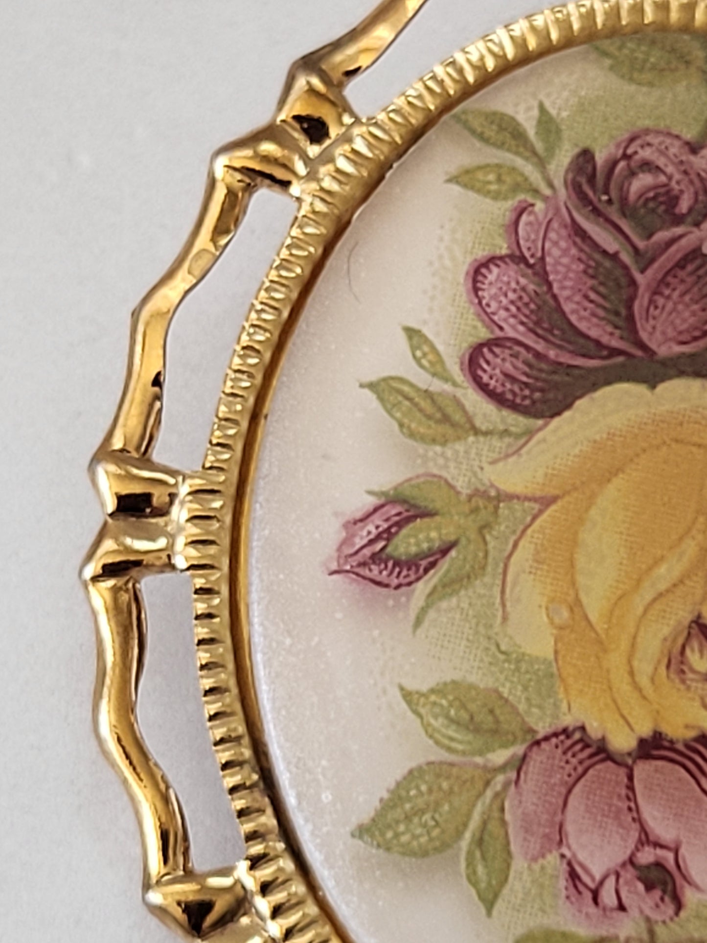 Vintage Floral Scarf Clip Pendant