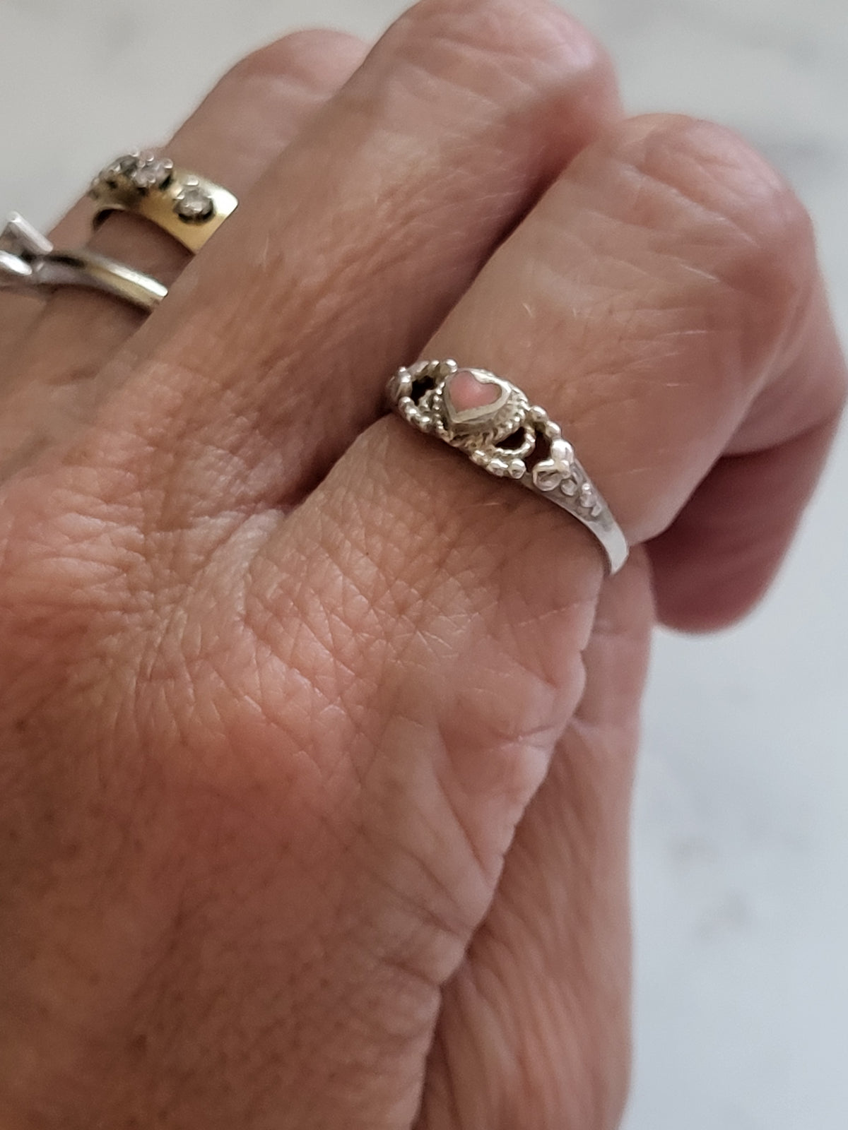Vintage 925 Sterling Silver Pink Heart Filigree Ring