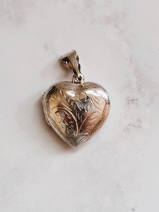 Vintage Marsala 925 Sterling Silver Engraved Heart Locket