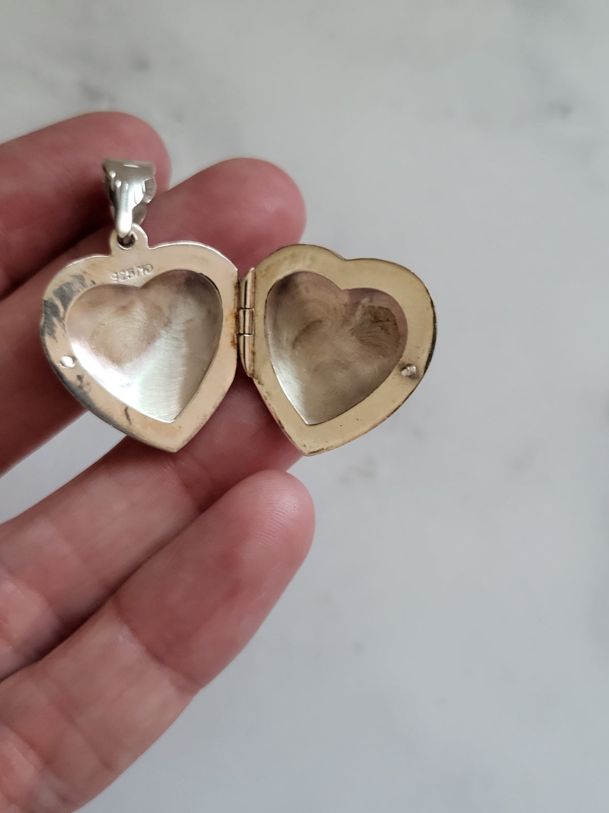 Vintage Marsala 925 Sterling Silver Engraved Heart Locket