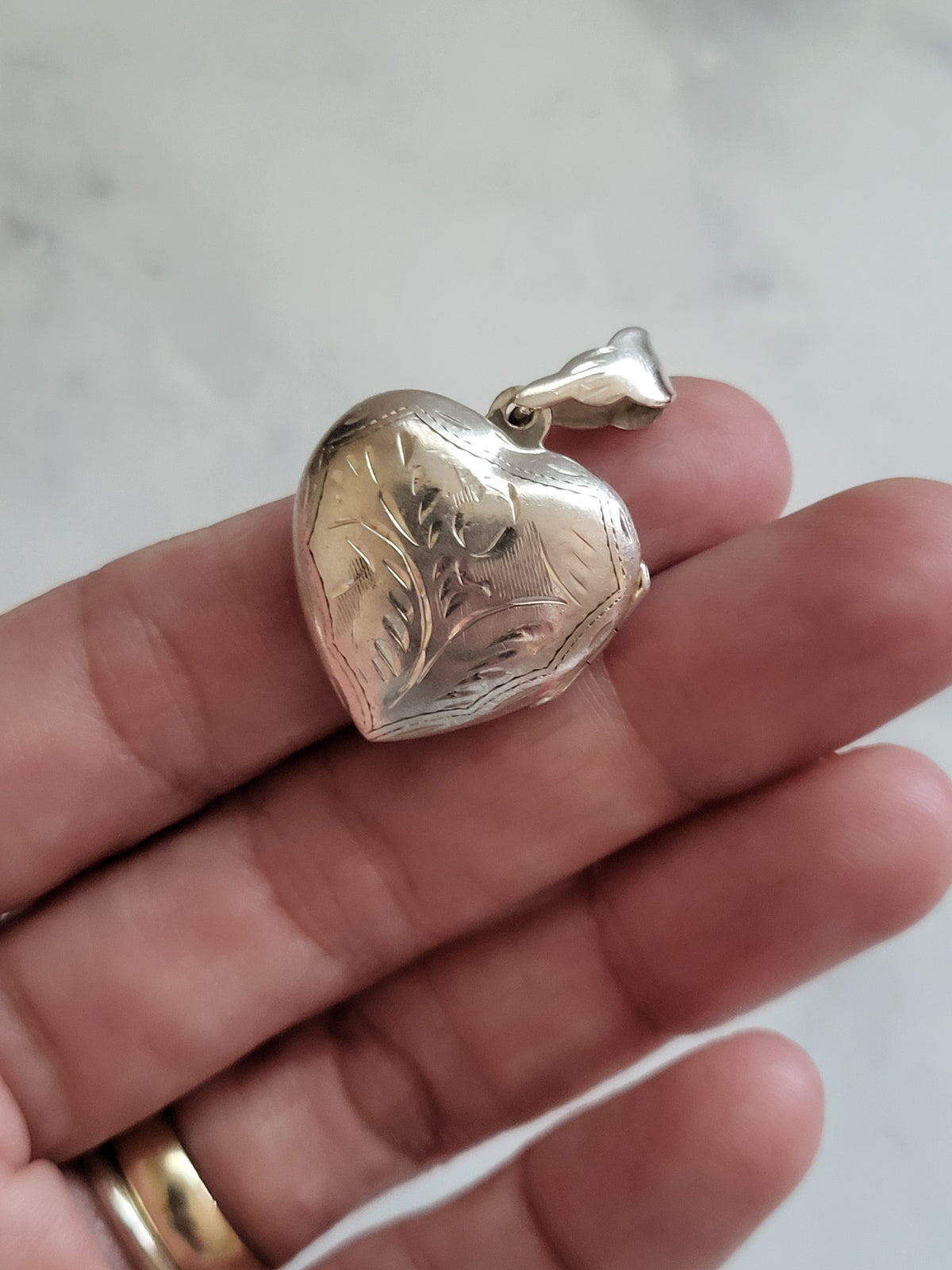 Vintage Marsala 925 Sterling Silver Engraved Heart Locket